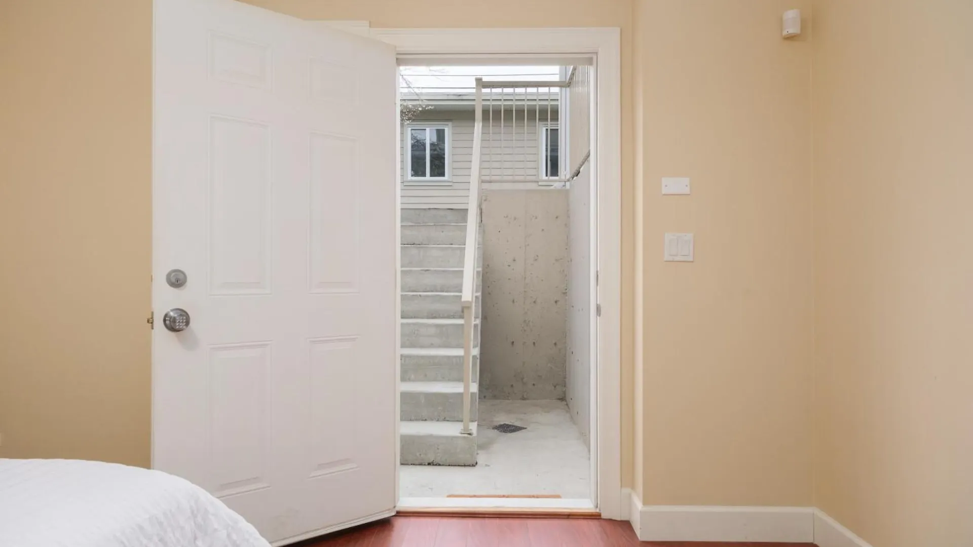Cambie & 61St Ave Homestay Vancouver 0*,  Canada